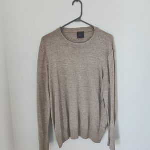 H&M off white sweater